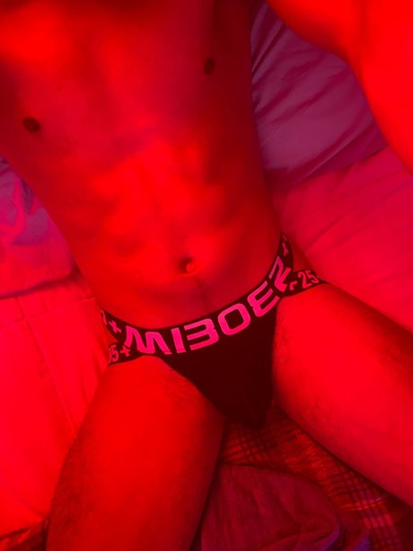Nacktes geleaktes OnlyFans-Foto von Pup Mataps