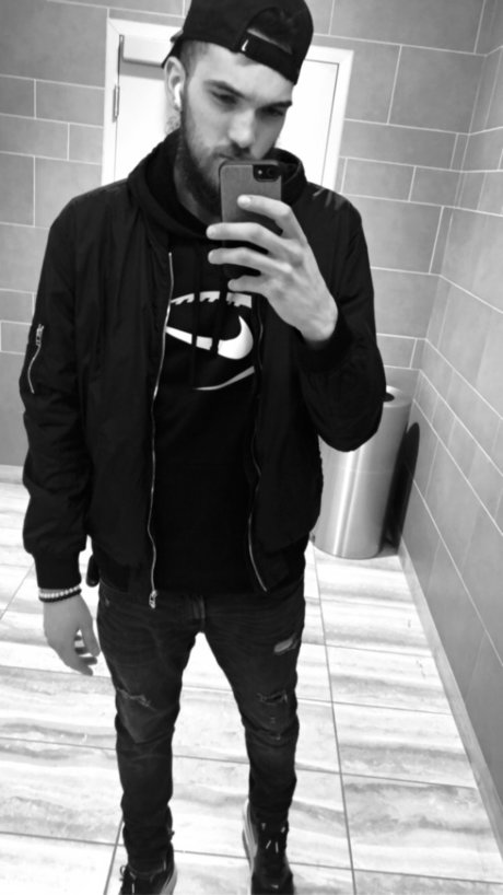 Nacktes geleaktes OnlyFans-Foto von Stephen