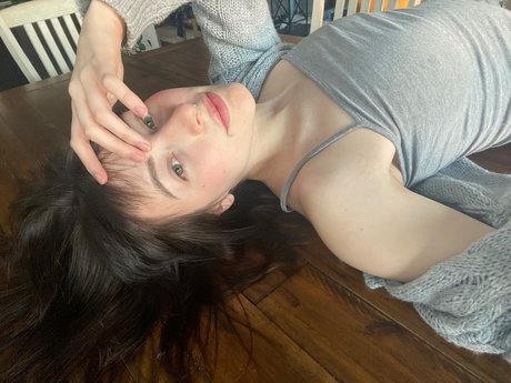 Nacktes geleaktes OnlyFans-Foto von Fawn