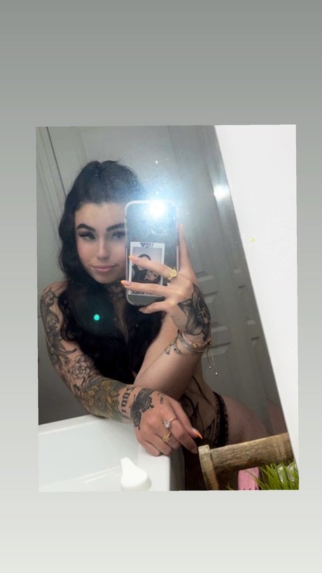 Nacktes geleaktes OnlyFans-Foto von Rinnna