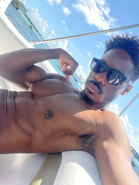 Nacktes geleaktes OnlyFans-Foto von Ringaling