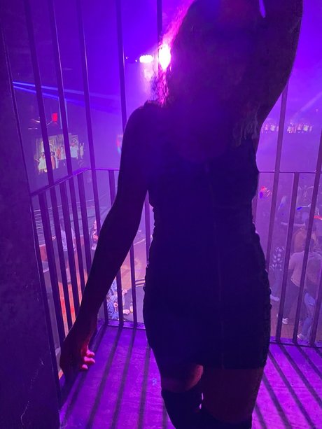 Nacktes geleaktes OnlyFans-Foto von Domi
