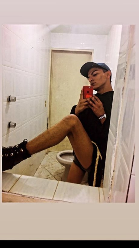 Nacktes geleaktes OnlyFans-Foto von Kevin