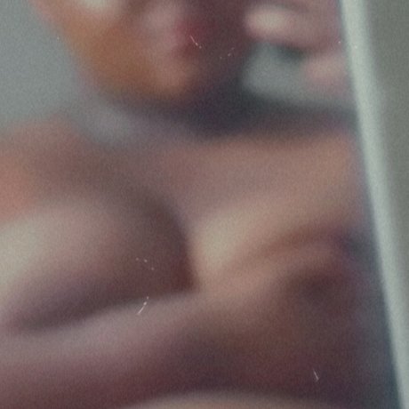 Nacktes geleaktes OnlyFans-Foto von Titties Galore