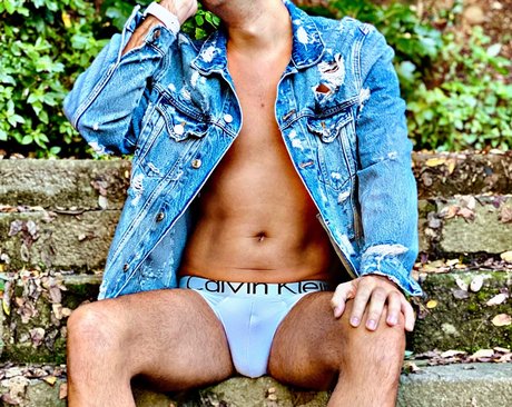 Nacktes geleaktes OnlyFans-Foto von Ray