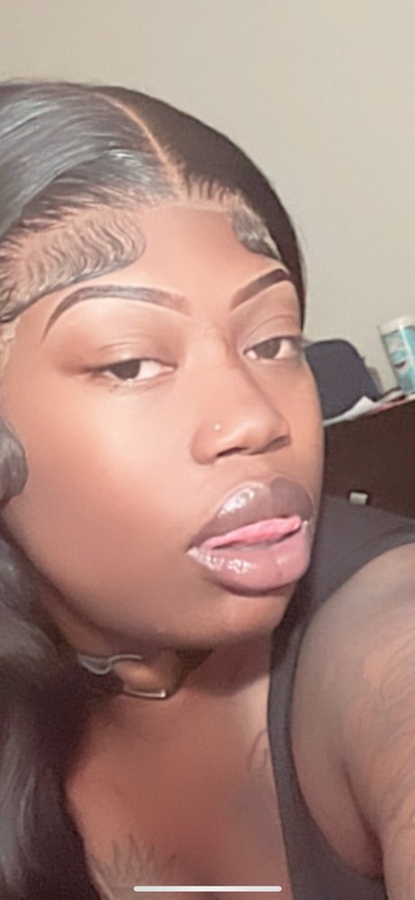 Nacktes geleaktes OnlyFans-Foto von Seduces Lounge 