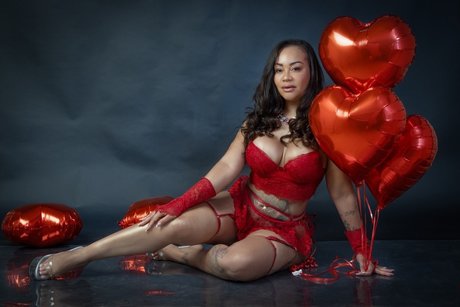 Nacktes geleaktes OnlyFans-Foto von Layfer Rayka