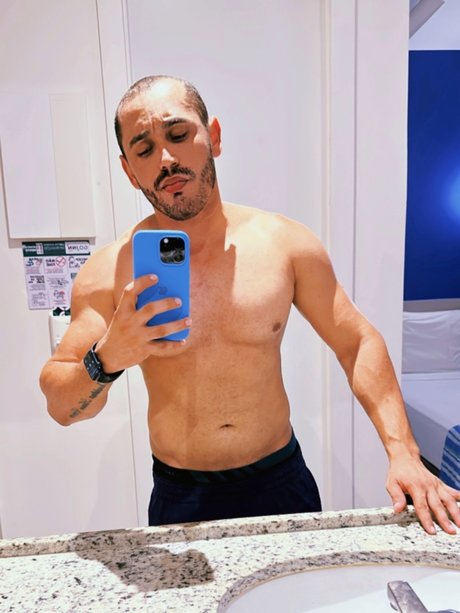 Nacktes geleaktes OnlyFans-Foto von Rafael Mello