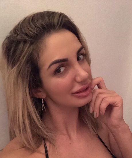 Nacktes geleaktes OnlyFans-Foto von Maria F