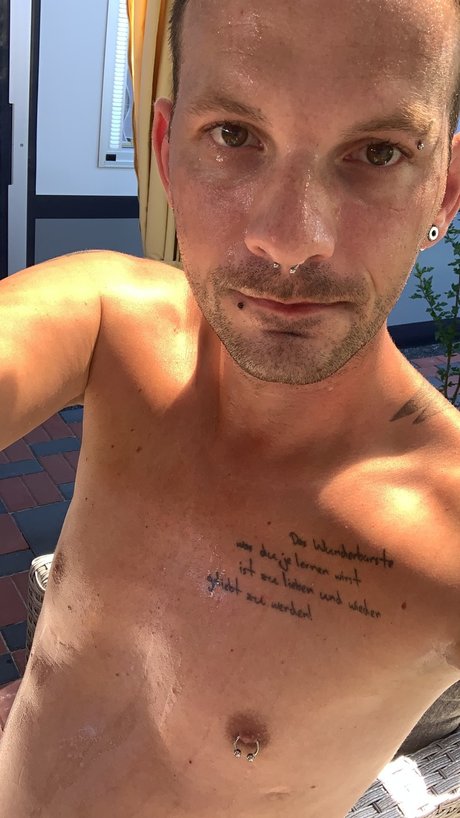 Nacktes geleaktes OnlyFans-Foto von Marco Cholewa