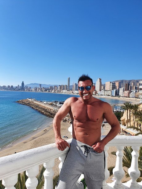 Nacktes geleaktes OnlyFans-Foto von Marcobanderas