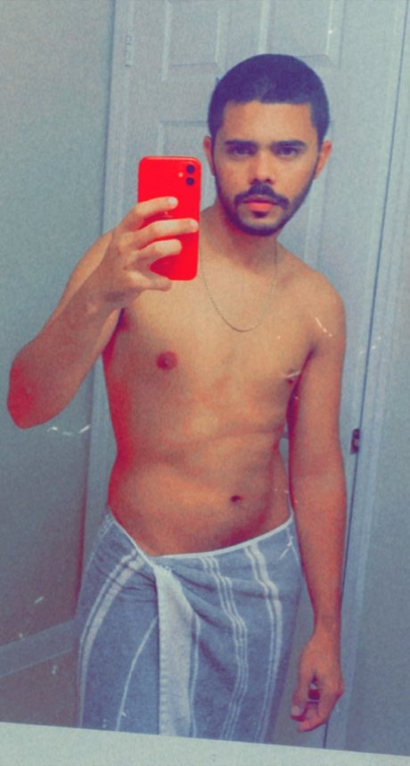 Nacktes geleaktes OnlyFans-Foto von Manuel