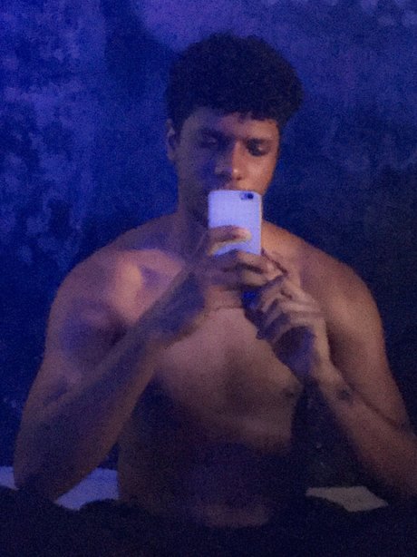 Nacktes geleaktes OnlyFans-Foto von Manuelxxx
