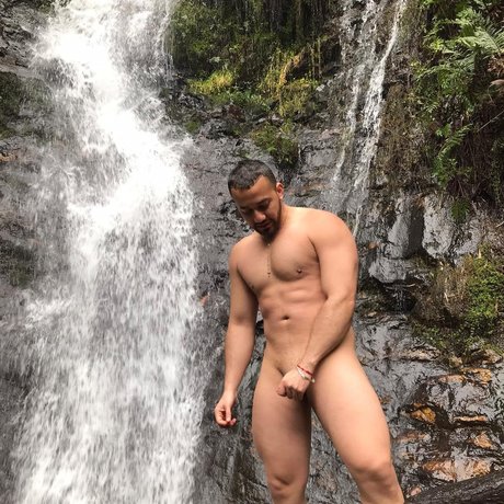 Nacktes geleaktes OnlyFans-Foto von Manuel
