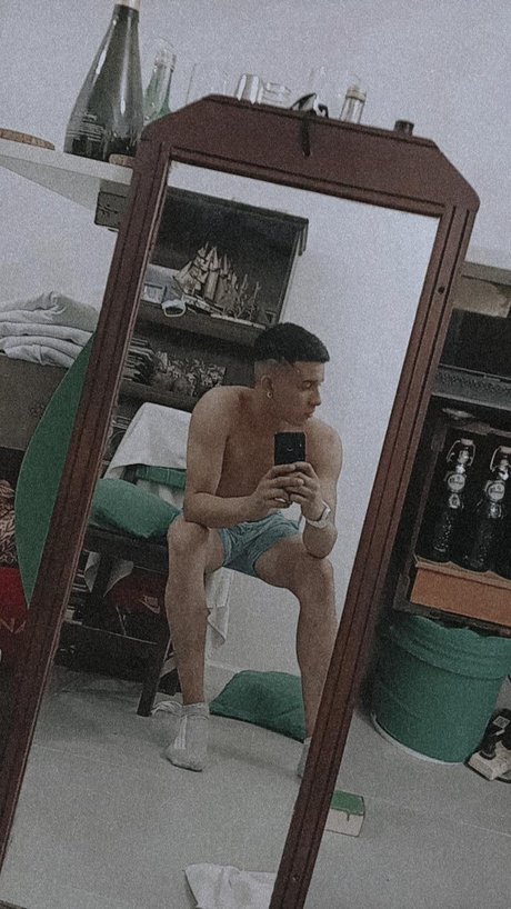 Nacktes geleaktes OnlyFans-Foto von Fernando Manriquez