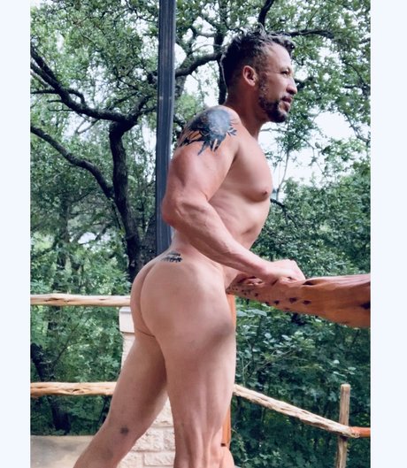 Nacktes geleaktes OnlyFans-Foto von Anthony Camargo