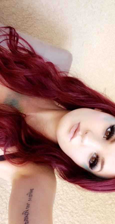 Nacktes geleaktes OnlyFans-Foto von Ariel