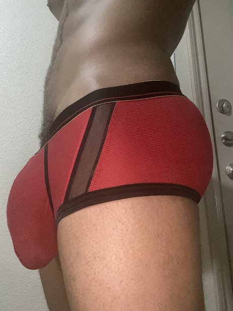 Nacktes geleaktes OnlyFans-Foto von Romeis Room