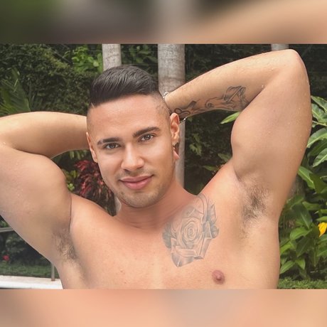 Nacktes geleaktes OnlyFans-Foto von Robsexyboy