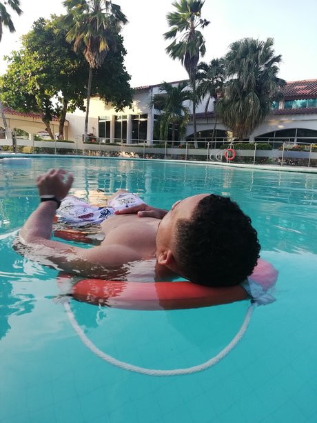 Nacktes geleaktes OnlyFans-Foto von Luifer Martinez