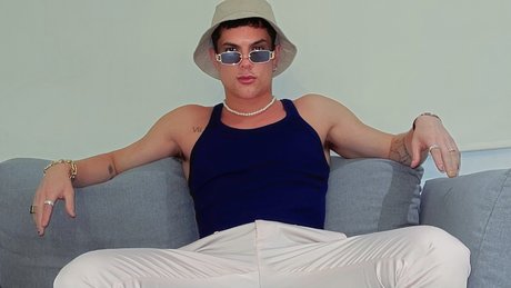 Nacktes geleaktes OnlyFans-Foto von Marlon Schuck