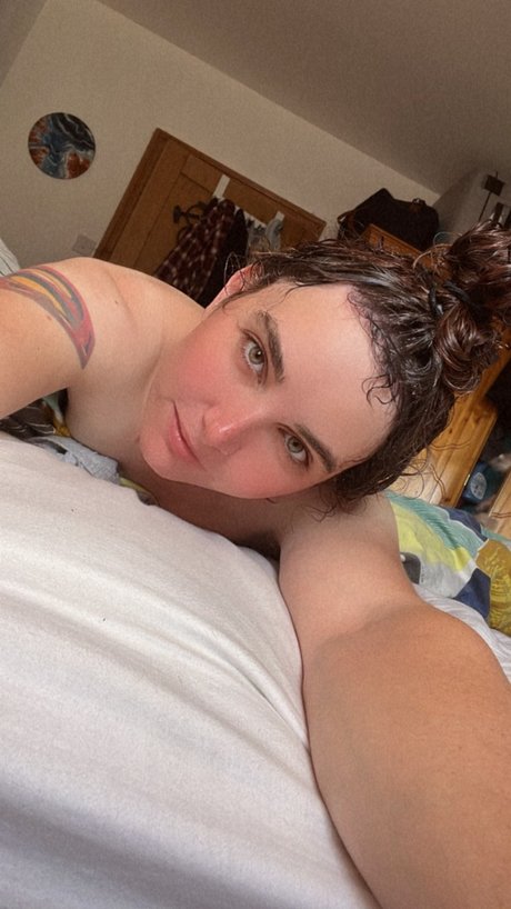 Nacktes geleaktes OnlyFans-Foto von Marley Stary