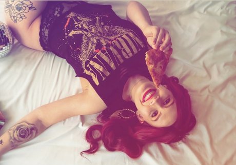 Nacktes geleaktes OnlyFans-Foto von Ashley Rodeo