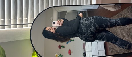 Nacktes geleaktes OnlyFans-Foto von Mai