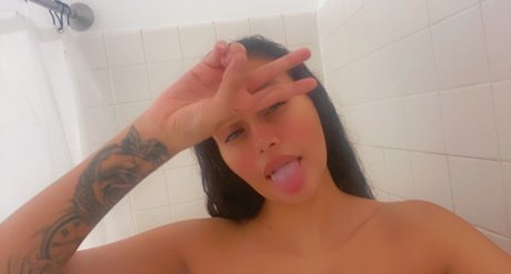 Nacktes geleaktes OnlyFans-Foto von Angel Santana