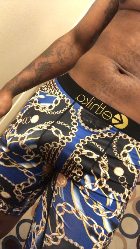 Nacktes geleaktes OnlyFans-Foto von Mostwanted