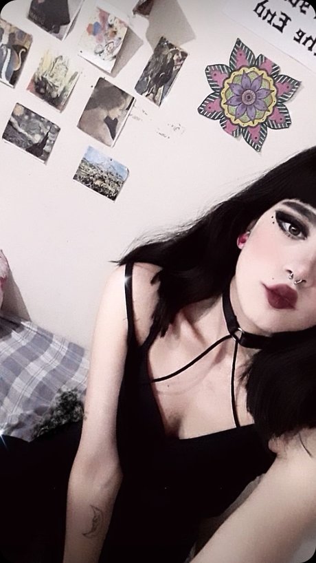 Nacktes geleaktes OnlyFans-Foto von Diaren