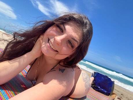 Nacktes geleaktes OnlyFans-Foto von Baby Cakes