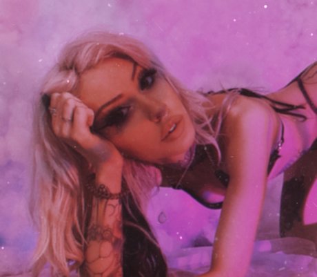 Nacktes geleaktes OnlyFans-Foto von Bambii Reaper