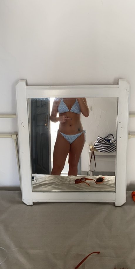 Nacktes geleaktes OnlyFans-Foto von Becca Cameron