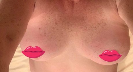 Nacktes geleaktes OnlyFans-Foto von Maturemilf4u