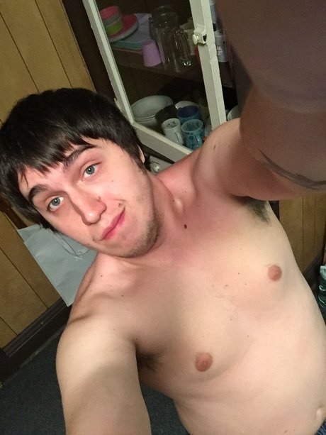 Nacktes geleaktes OnlyFans-Foto von Matthew Wheatley