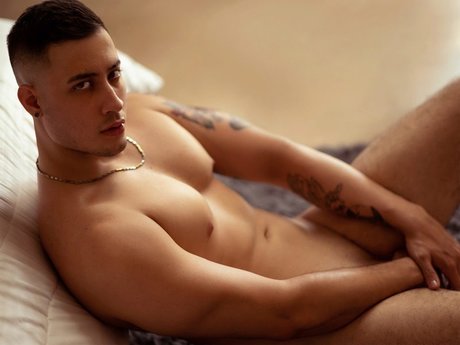 Nacktes geleaktes OnlyFans-Foto von Matt Sail