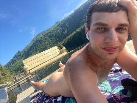 Nacktes geleaktes OnlyFans-Foto von Mathieu Allen