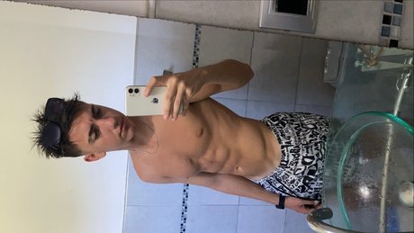 Nacktes geleaktes OnlyFans-Foto von Mateo
