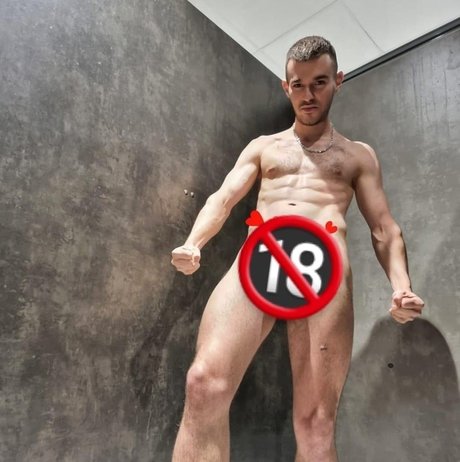 Nacktes geleaktes OnlyFans-Foto von Seq75