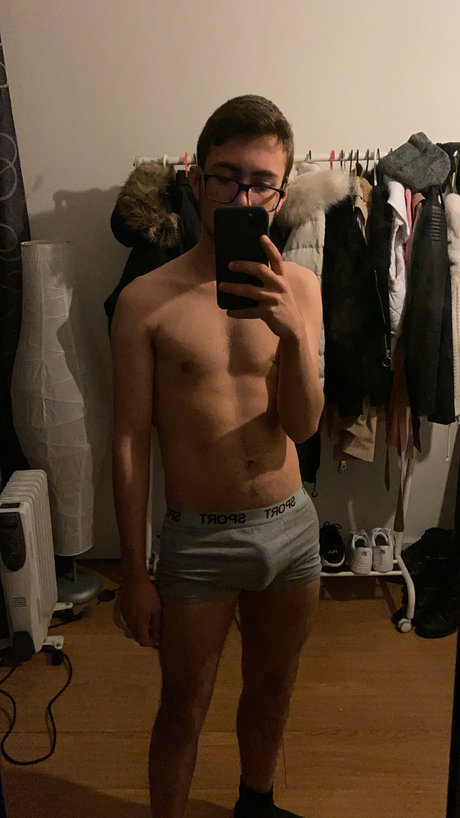 Nacktes geleaktes OnlyFans-Foto von Miguel