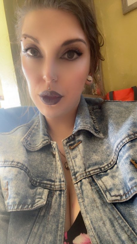 Nacktes geleaktes OnlyFans-Foto von Maryl