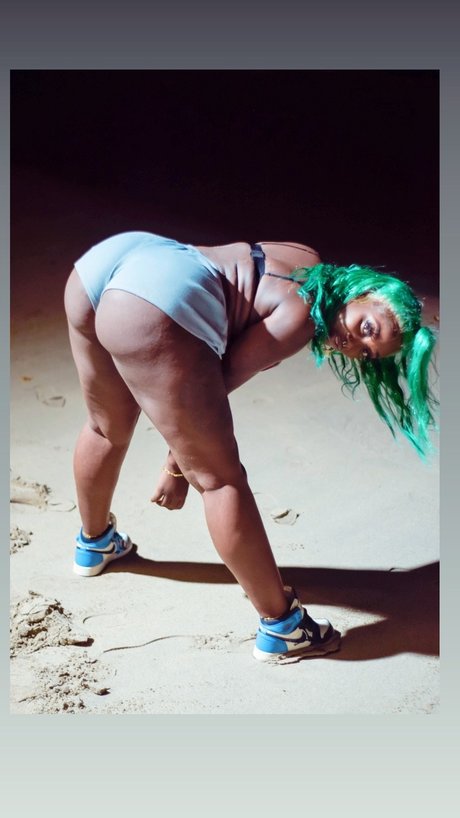 Nacktes geleaktes OnlyFans-Foto von Freaky Blackshaa  Thefox 