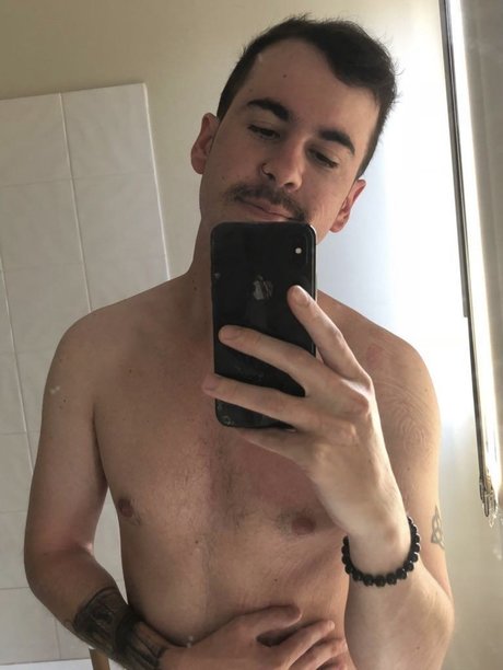 Nacktes geleaktes OnlyFans-Foto von Blake