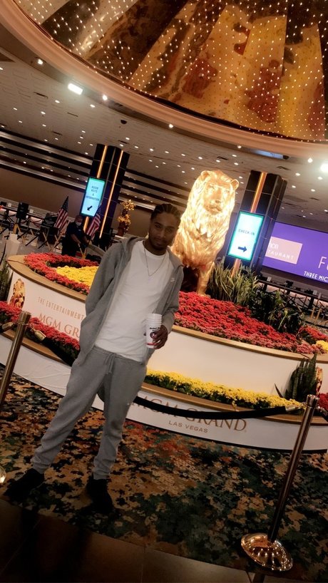 Nacktes geleaktes OnlyFans-Foto von Blackmexican