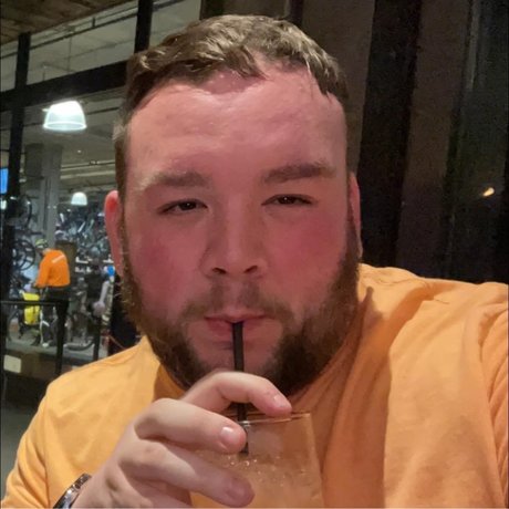 Nacktes geleaktes OnlyFans-Foto von Hank Christy