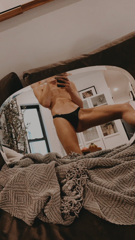 Nacktes geleaktes OnlyFans-Foto von Joshua