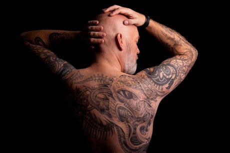 Nacktes geleaktes OnlyFans-Foto von Bearded Vegan Daddy