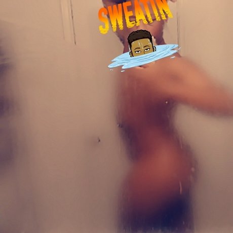 Nacktes geleaktes OnlyFans-Foto von Bhadd