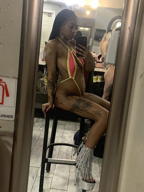 Nacktes geleaktes OnlyFans-Foto von  Remykilla